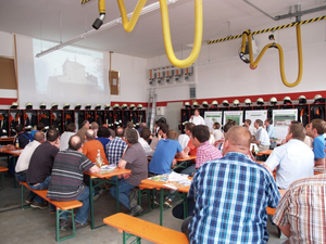 Fachvorträge zum Sojaanbau im Feuerwehrhaus Schwanenkrichen 